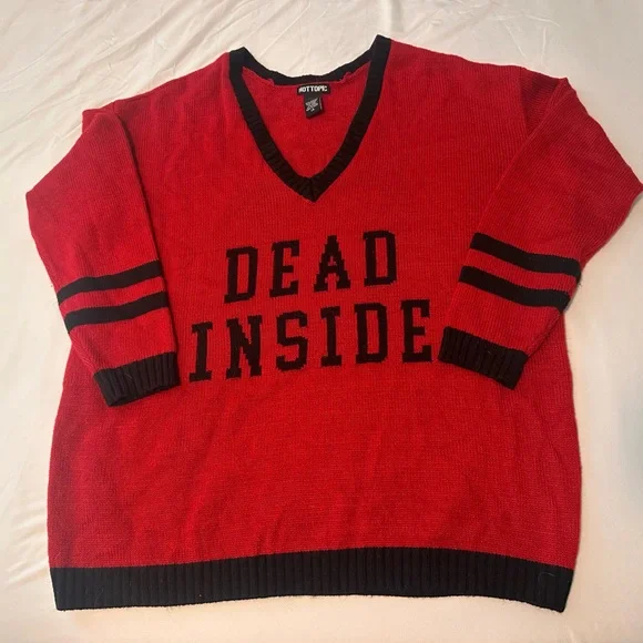 Hot Topic, large, red and black long sleeve sweater - Picture 3 of 4
